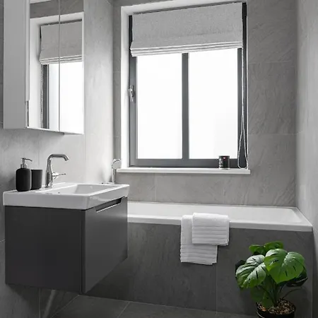 W Sercu Warszawy Apartamenty Warszawa Zewnętrze zdjęcie