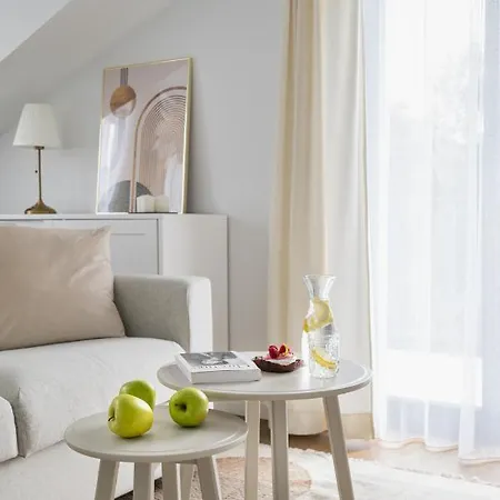 W Sercu Warszawy Apartamenty Warszawa Zewnętrze zdjęcie
