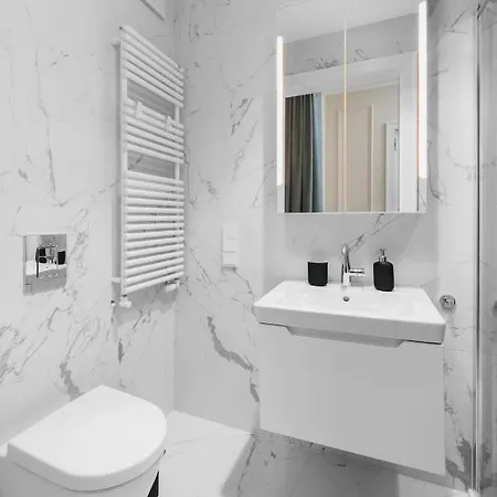 W Sercu Warszawy Apartamenty Warszawa Zewnętrze zdjęcie