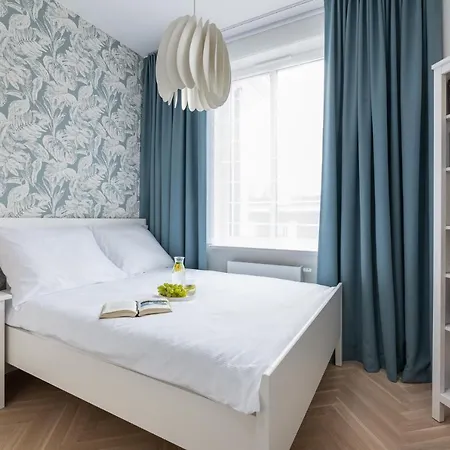 W Sercu Warszawy Apartamenty Warszawa Zewnętrze zdjęcie
