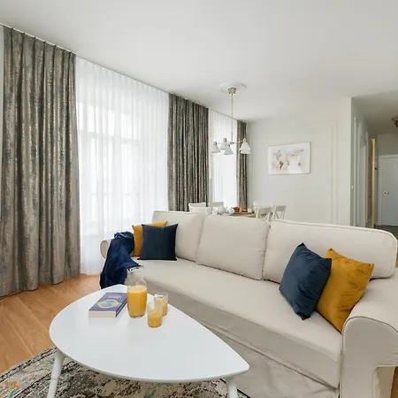 W Sercu Warszawy Apartamenty Warszawa Zewnętrze zdjęcie