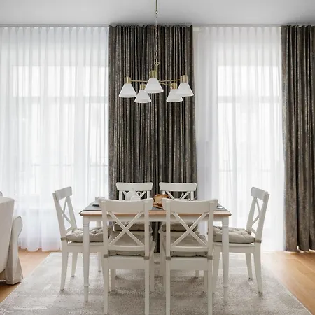 W Sercu Warszawy Apartamenty Warszawa Zewnętrze zdjęcie