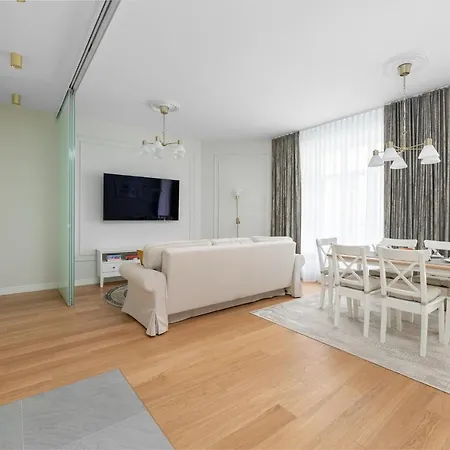 W Sercu Warszawy Apartamenty Warszawa Zewnętrze zdjęcie