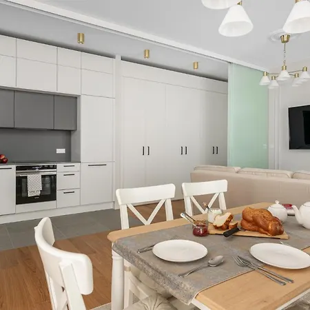 W Sercu Warszawy Apartamenty Warszawa Zewnętrze zdjęcie