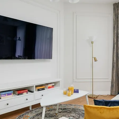 W Sercu Warszawy Apartamenty Warszawa Zewnętrze zdjęcie