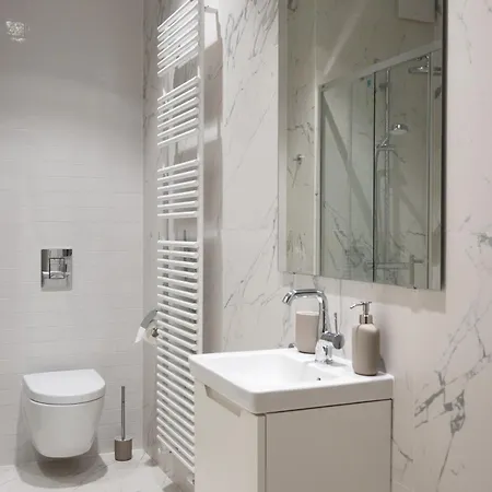 W Sercu Warszawy Apartamenty Warszawa Zewnętrze zdjęcie